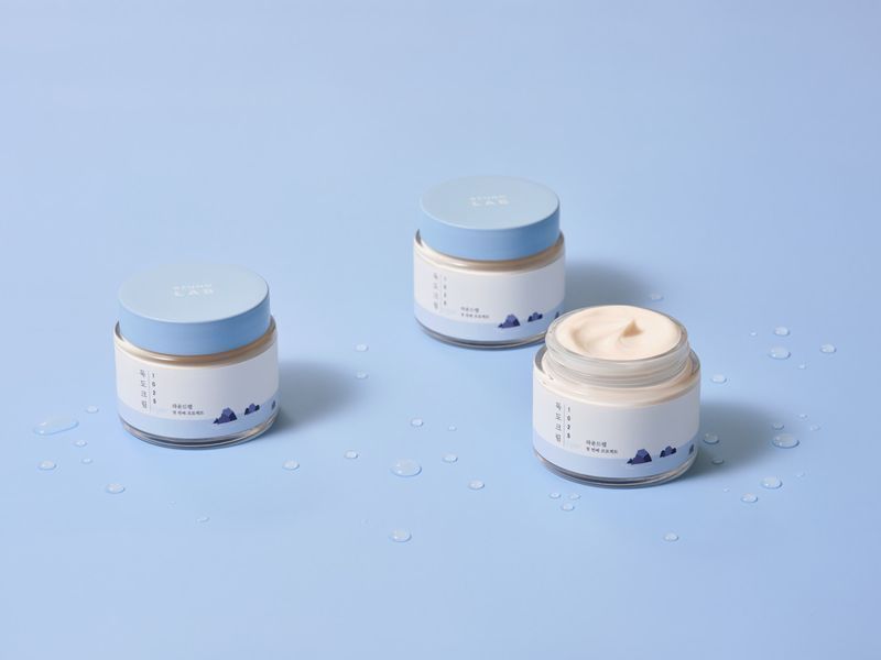 Легкий зволожувальний крем з морською водою ROUND LAB 1025 Dokdo Light Cream 03378 фото
