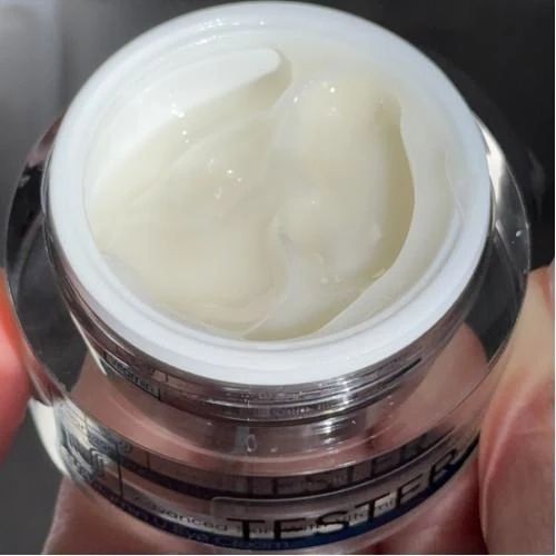 Ліфтинг-крем з вітаміном та пептидами для зони навколо очей CU Skin Vitamin U Eye Cream 300231 фото