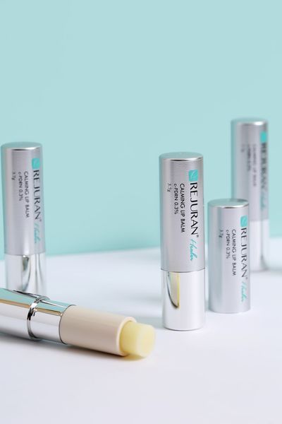 Заспокійливий бальзам для губ REJURAN Healer Calming Lip Balm  RJR 0529 фото