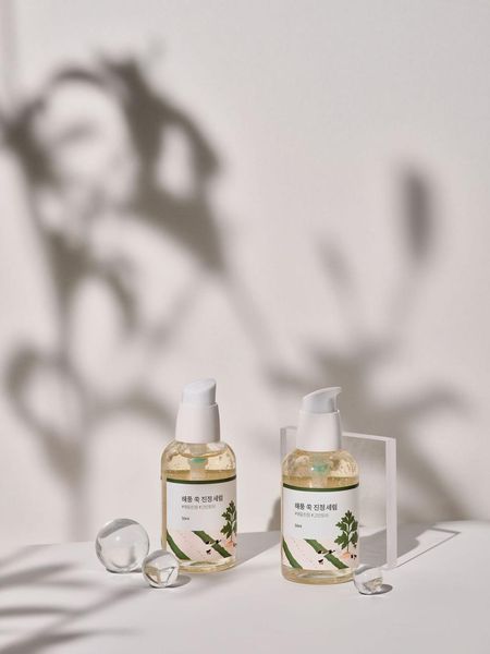 Успокаивающая сыворотка с морской полынью ROUND LAB Mugwort Calming Serum 02783 фото