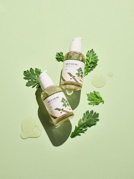Успокаивающая сыворотка с морской полынью ROUND LAB Mugwort Calming Serum 02783 фото