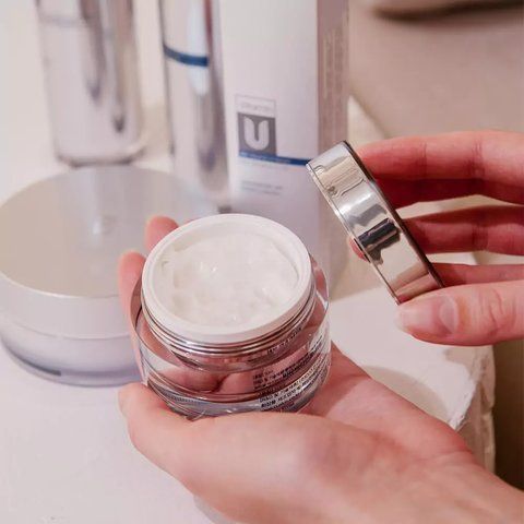 Антивіковий крем від зморшок з вітаміном U і пептидами CUSkin Vitamin U Cream 300134 фото