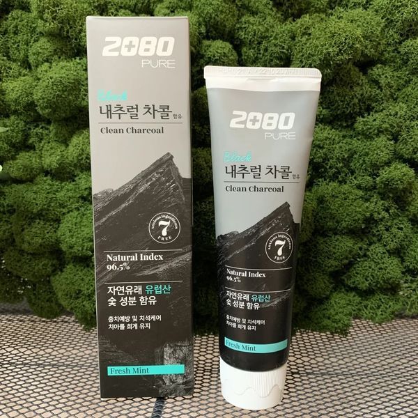 Відбілювальна зубна паста з вугіллям Dental clinic 2080 Pure Charcoal 11215 фото