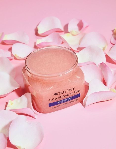 Скраб для тіла цукровий Tree Hut з олією ши та марроканською трояндою Moroccan Rose для всіх типів шкіри 12171 фото