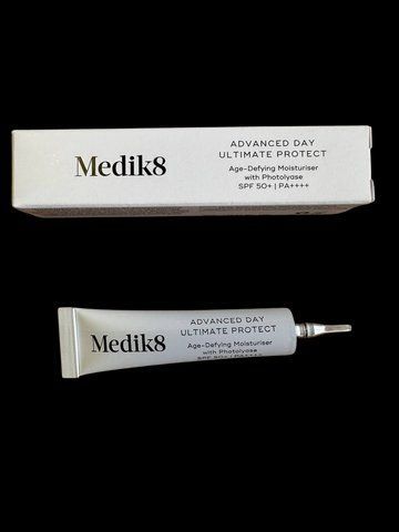 Денний зволожуючий крем Medik8 Advanced Day Ultimate Protect SPF 50 Р11369 фото