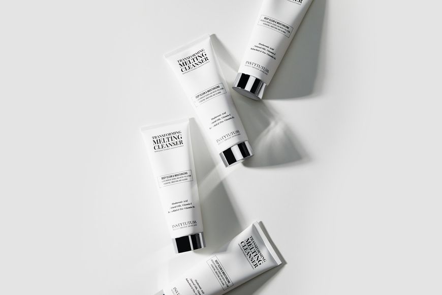 Увлажняющее молочко для очистки INSTYTUTUM Transforming Melting Cleanser 3410047 фото