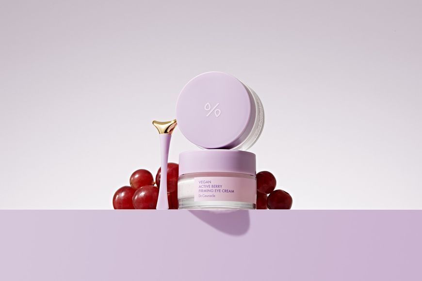 Зміцнювальний крем для шкіри навколо очей Dr. Ceuracle Vegan Active Berry Firming Eye Cream 12932 фото